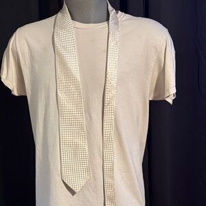 Elegant Cream Patterned Tie for Men